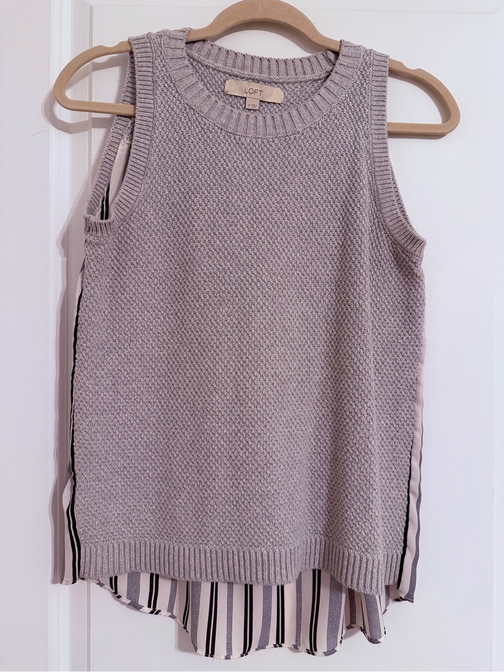 LOFT Light Gray Textured Knit Sweater Tank